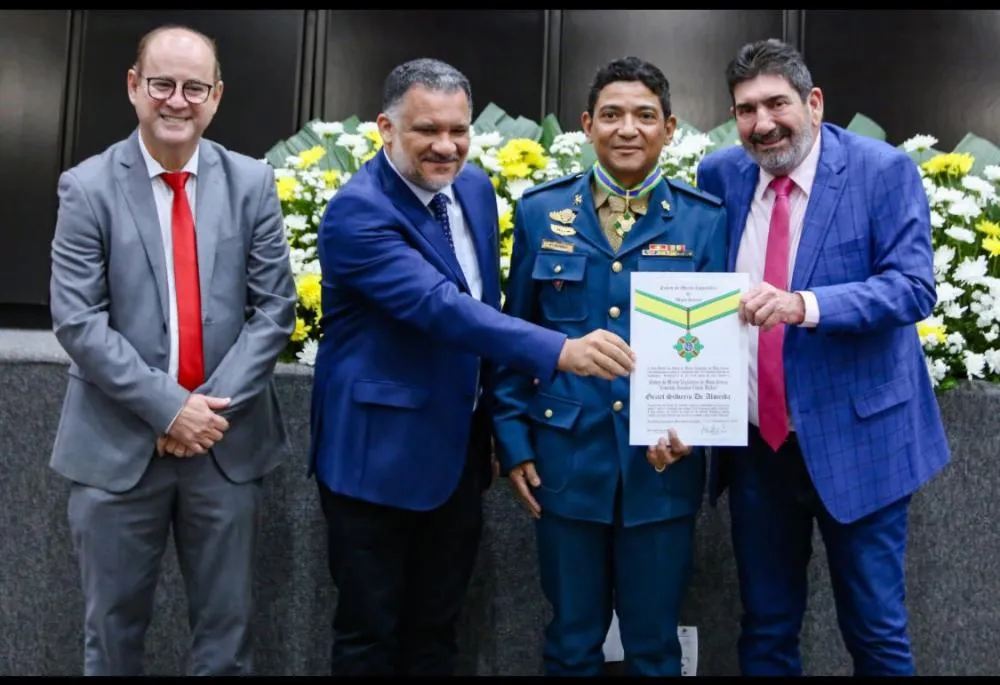 Seção especial para entrega de Títulos e Honrarias 