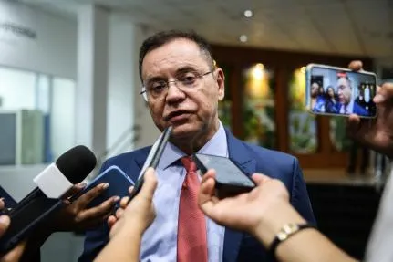 Botelho reconhece acertos de Abilio, mas diz que prefeito ‘não tem humildade nenhuma