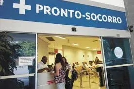 Vídeos - Água invade salas e corredores do antigo Pronto-Socorro