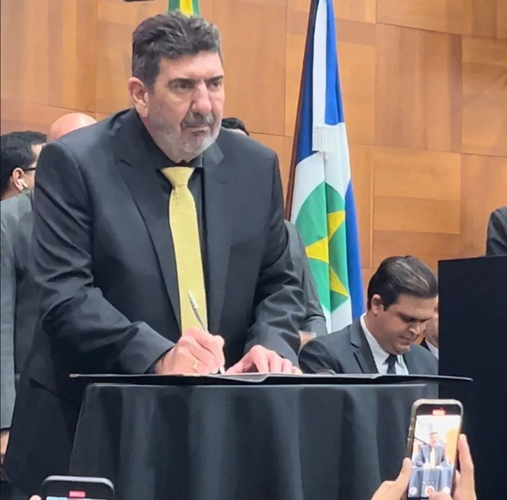 Dr. João assume como primeiro-secretário e reforça trabalho o diálogo como pilares importantes na gestão