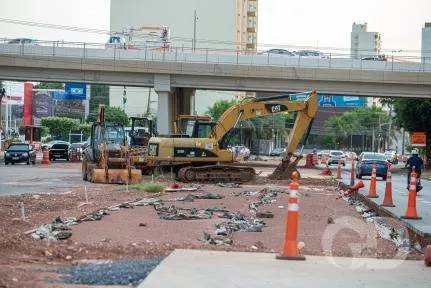 Consórcio retoma obras do BRT na avenida do CPA, após mais de um mês paradas