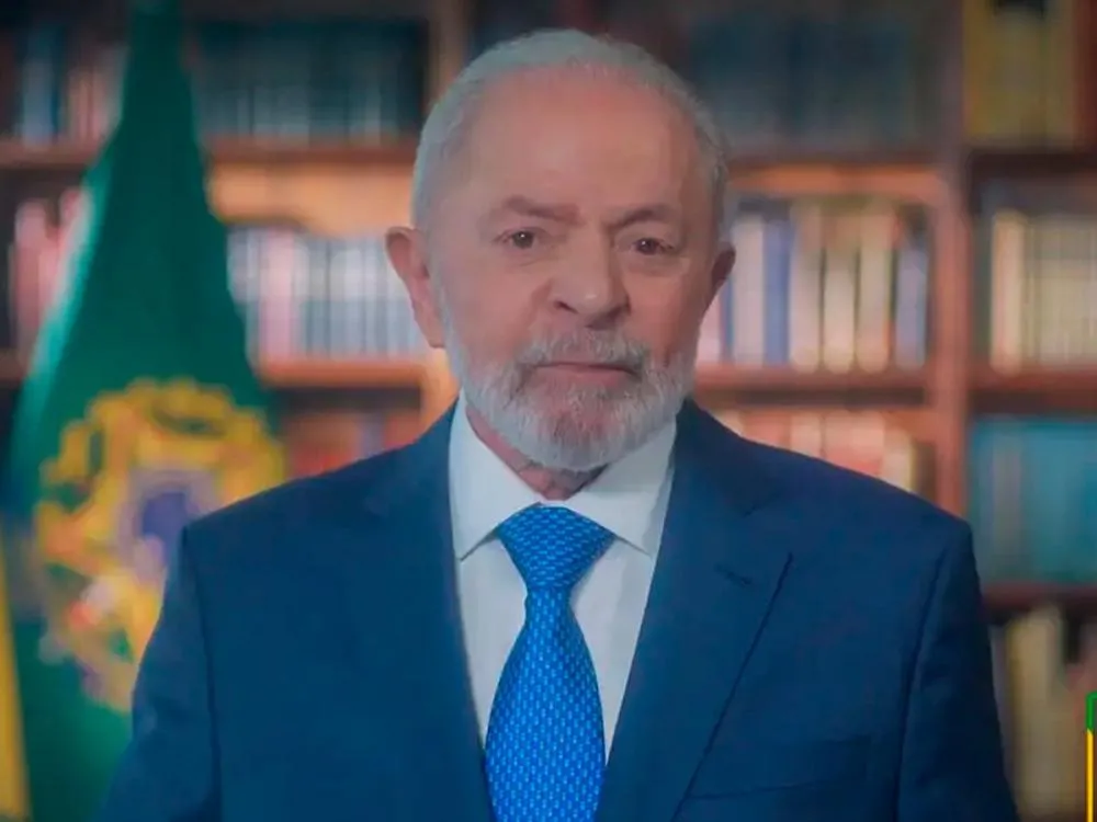 Justiça dá 48h para Lula e INSS explicarem descontos ilegais em aposentadorias Segundo as investigações, o INSS teriam recolhido, de forma irregular, aproximadamente R$ 6,3 bilhões entre 2019 e 2024