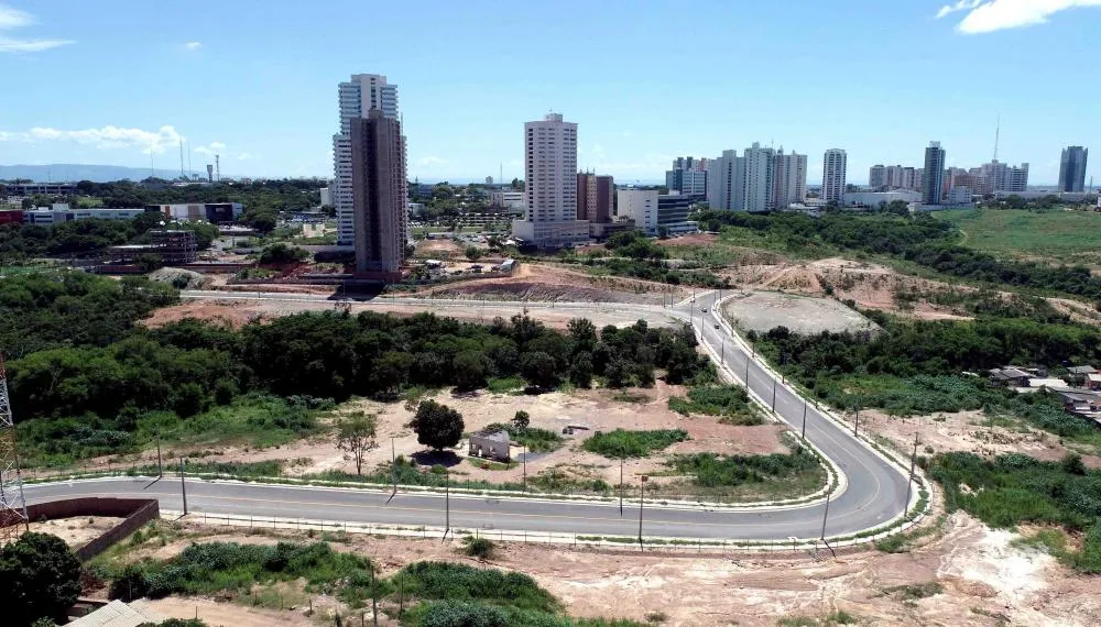 Ampliação da pista na República do Líbano é a ‘cereja do bolo’ para melhorar mobilidade urbana no Centro Político, avalia prefeito de Cuiabá 