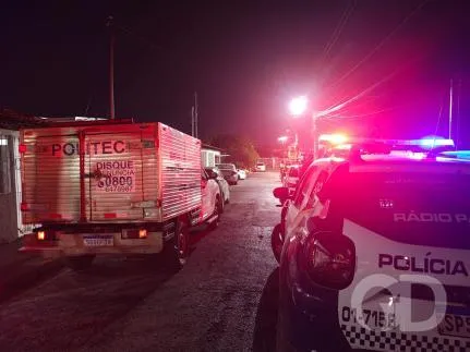 feminicídio no praeirinho PM mata esposa a tiros e foge com criança em Cuiabá