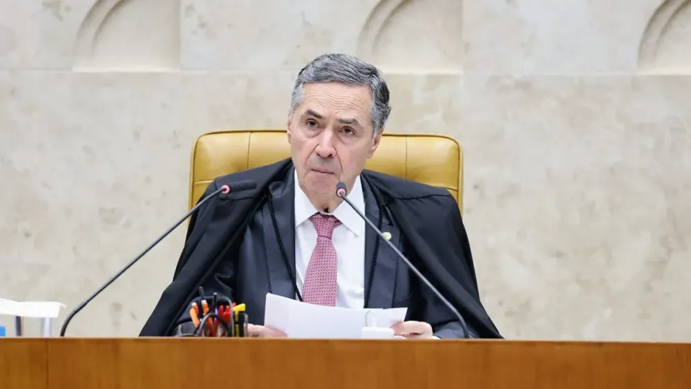Veja a íntegra da carta de Barroso em resposta a Trump Para presidente do STF, era de responsabilidade do Poder Executivo as manifestações iniciais no caso