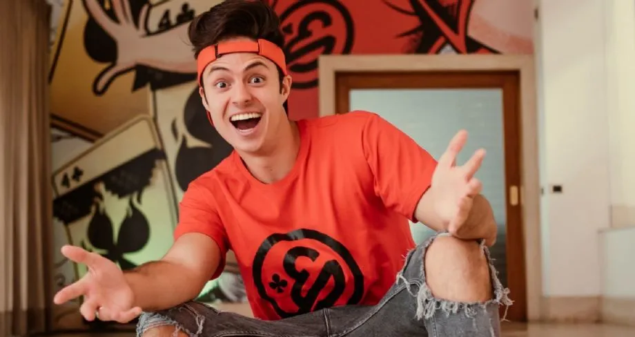 Enaldinho faz estreia em Cuiabá com espetáculo 
