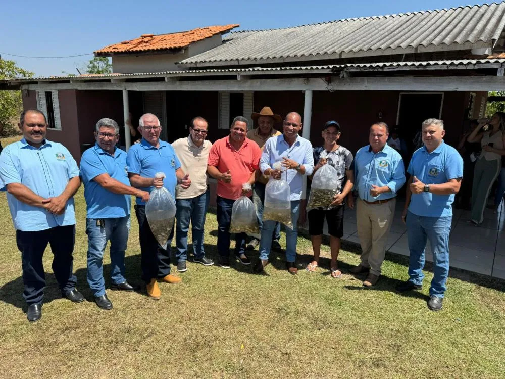 Juca do Guaraná entrega alevinos e reforça apoio à piscicultura em Nova Marilândia