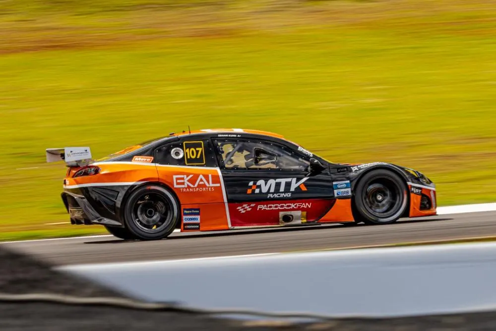  Ernani brilha na Stock Light e empilha troféus na etapa de Cascavel