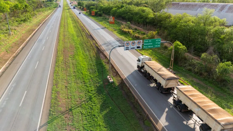 Nova Rota do Oeste neutraliza 100% das emissões de carbono na operação da BR-163