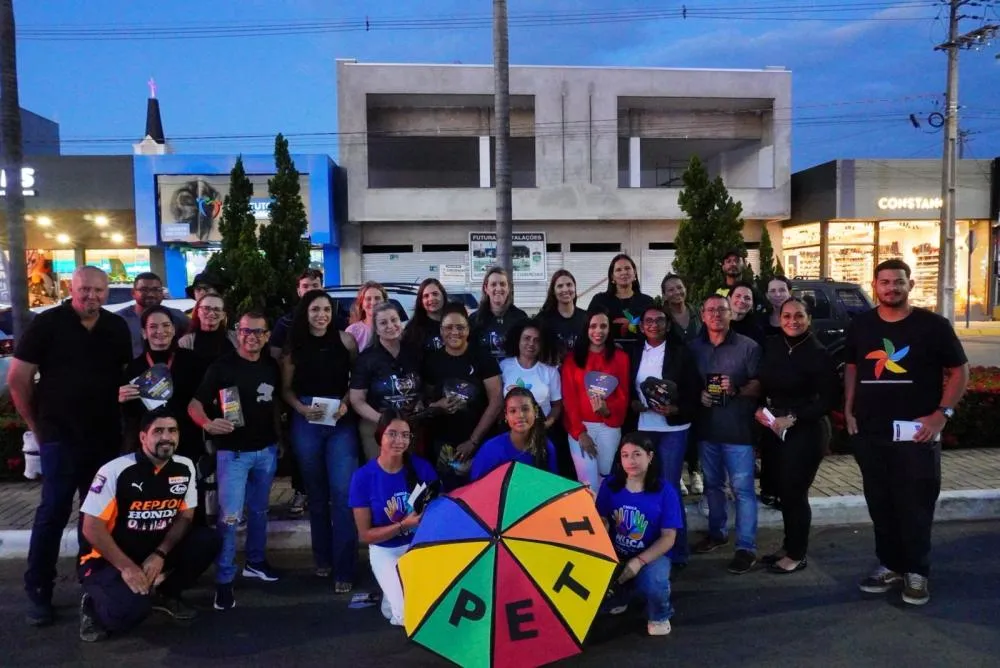 Assistência Social promove pit-stop de conscientização sobre o combate ao trabalho infantil em Primavera do Leste