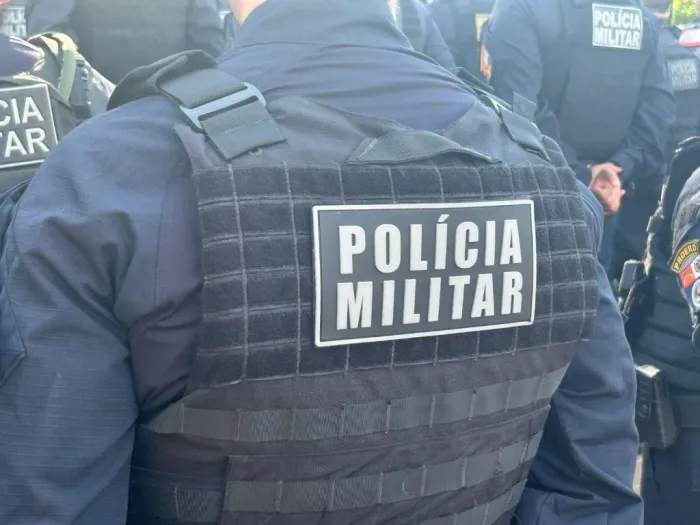 Mulher é presa pela Polícia Militar após esfaquear o próprio irmão em Peixoto de Azevedo