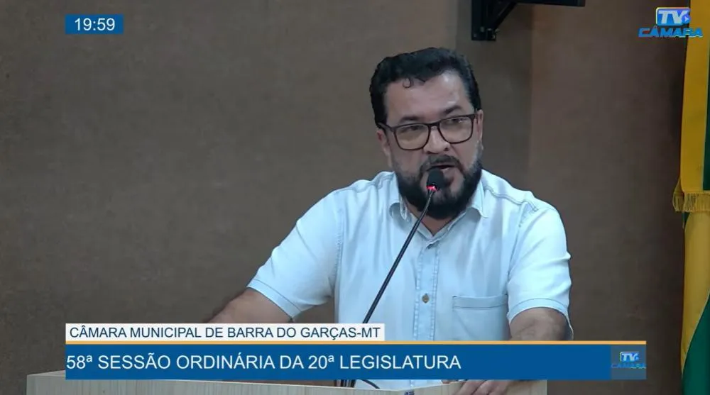 Deputado Dejamir Soares defende manutenção das folgas e valorização da enfermagem durante sessão na Câmara de Barra do Garças