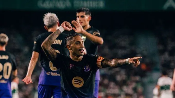 Raphinha faz história no Barcelona e amplia legado de capitães em LaLiga