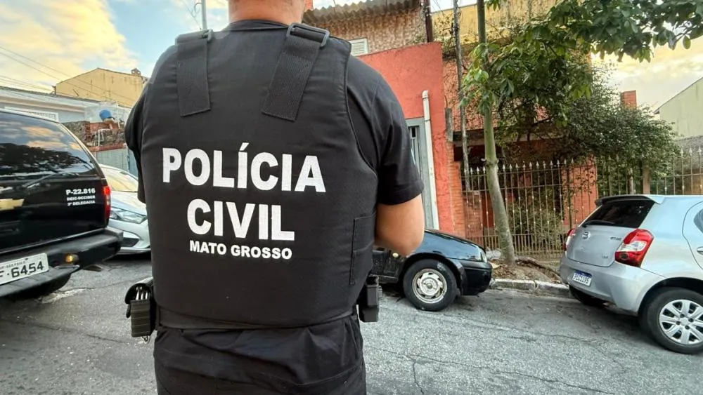 Dentista é alvo de operação suspeito de espalhar fotos íntimas da ex pela internet