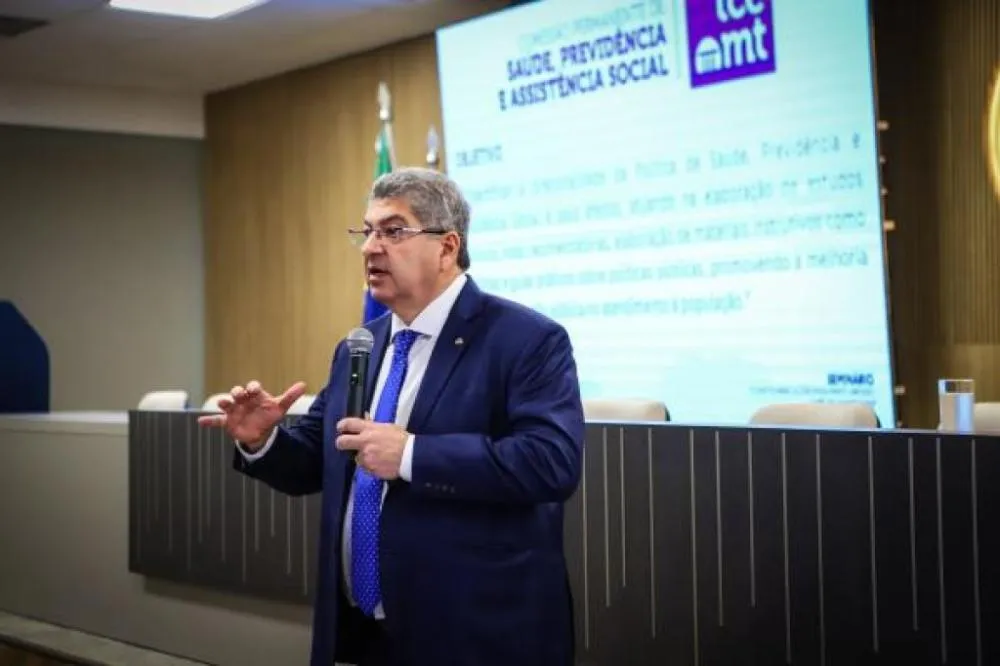 Conselheiro defende fomento à pesquisa e mobilização entre estado e municípios por rede de combate à hanseníase