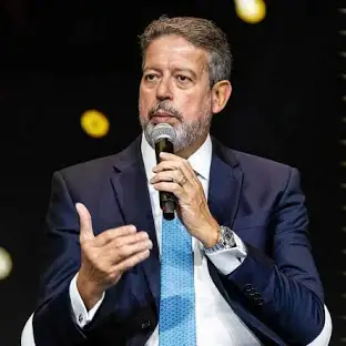EXCLUSIVO: Lira retira aposentadoria dos militares da pauta de cortes